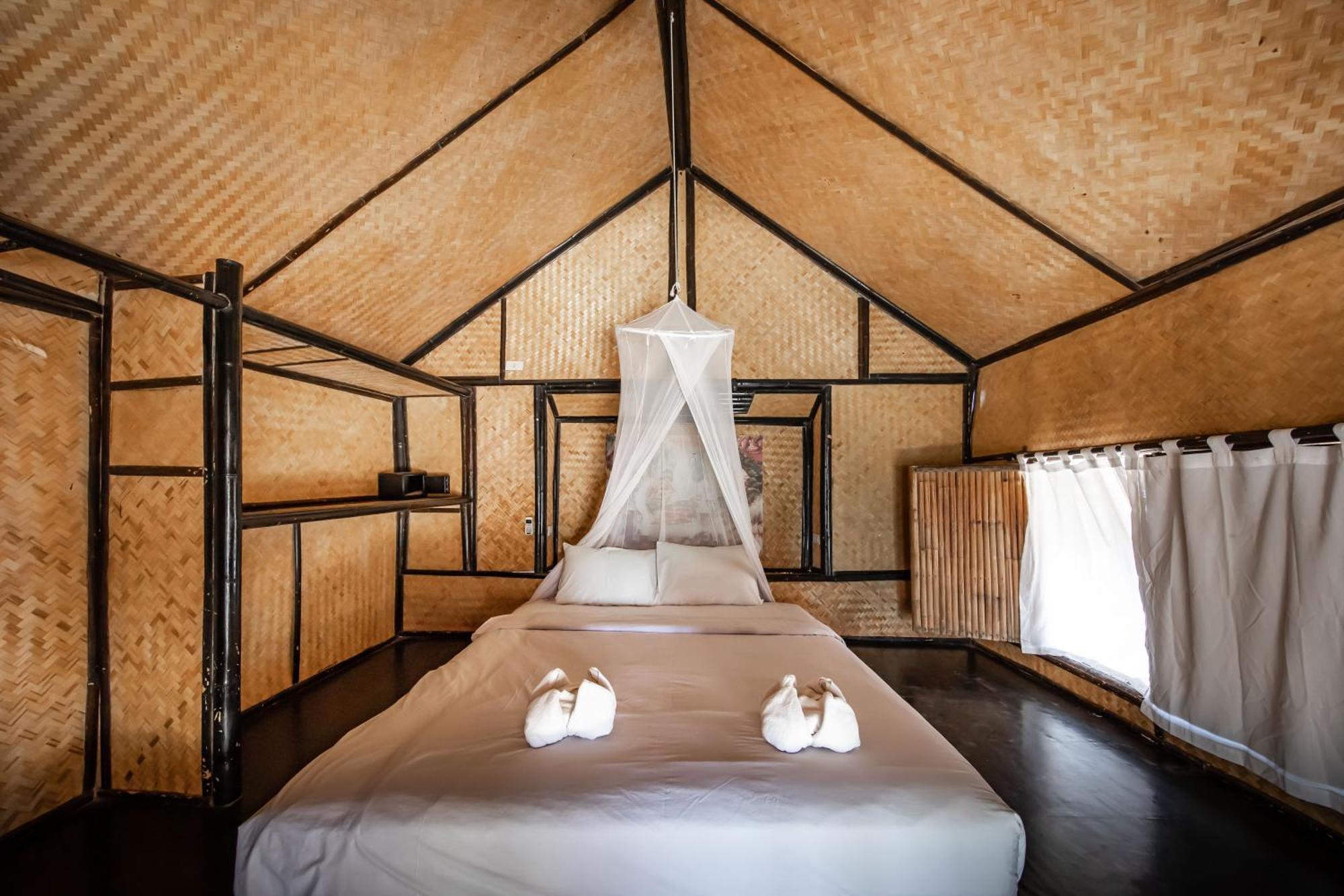 Eco Lanta Hideaway Beach Resort Koh Lanta Exterior photo